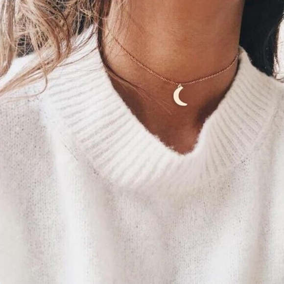 Jewelry - Gold plated Crescent moon necklace